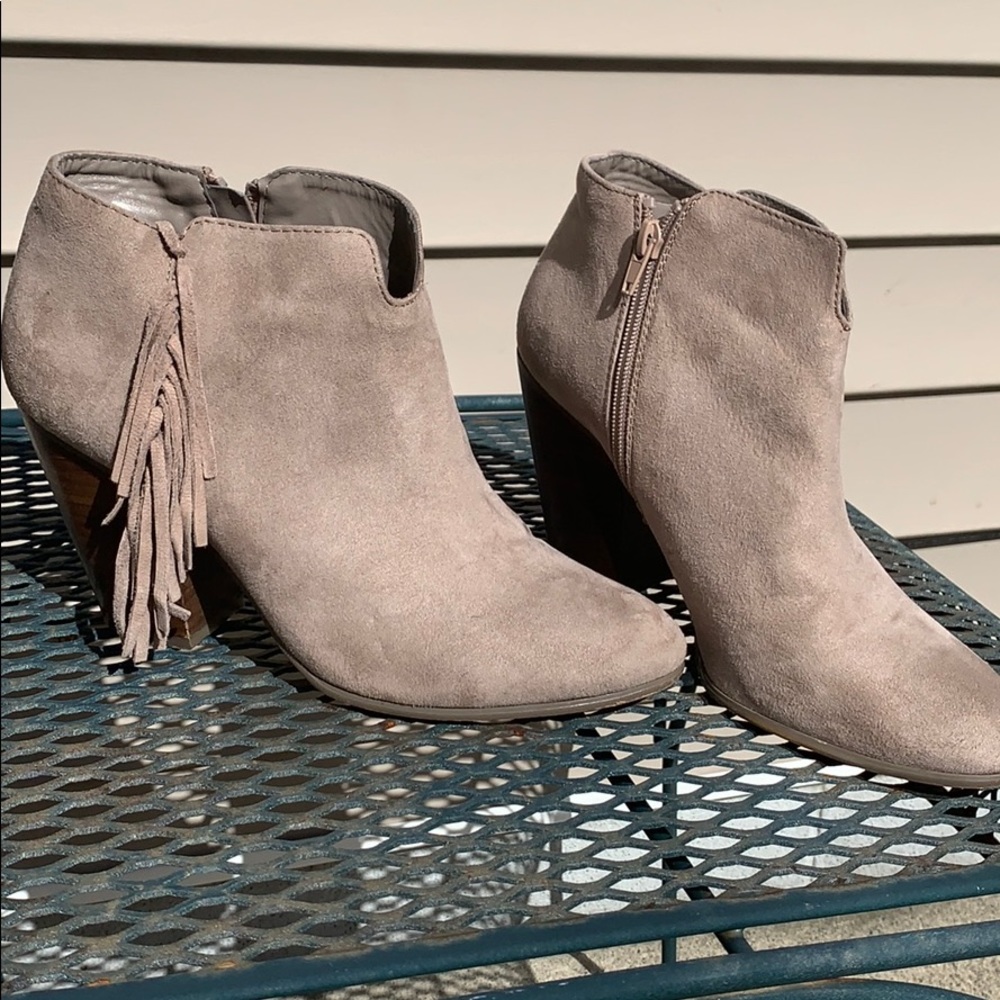 Ankle boots